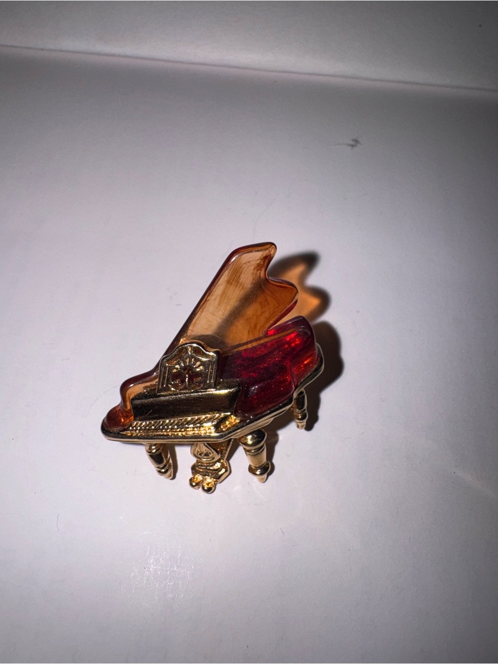 Vintage Avon Grand Piano Brooch Faux Tortoise Lucite Gold Tone Music Pin
